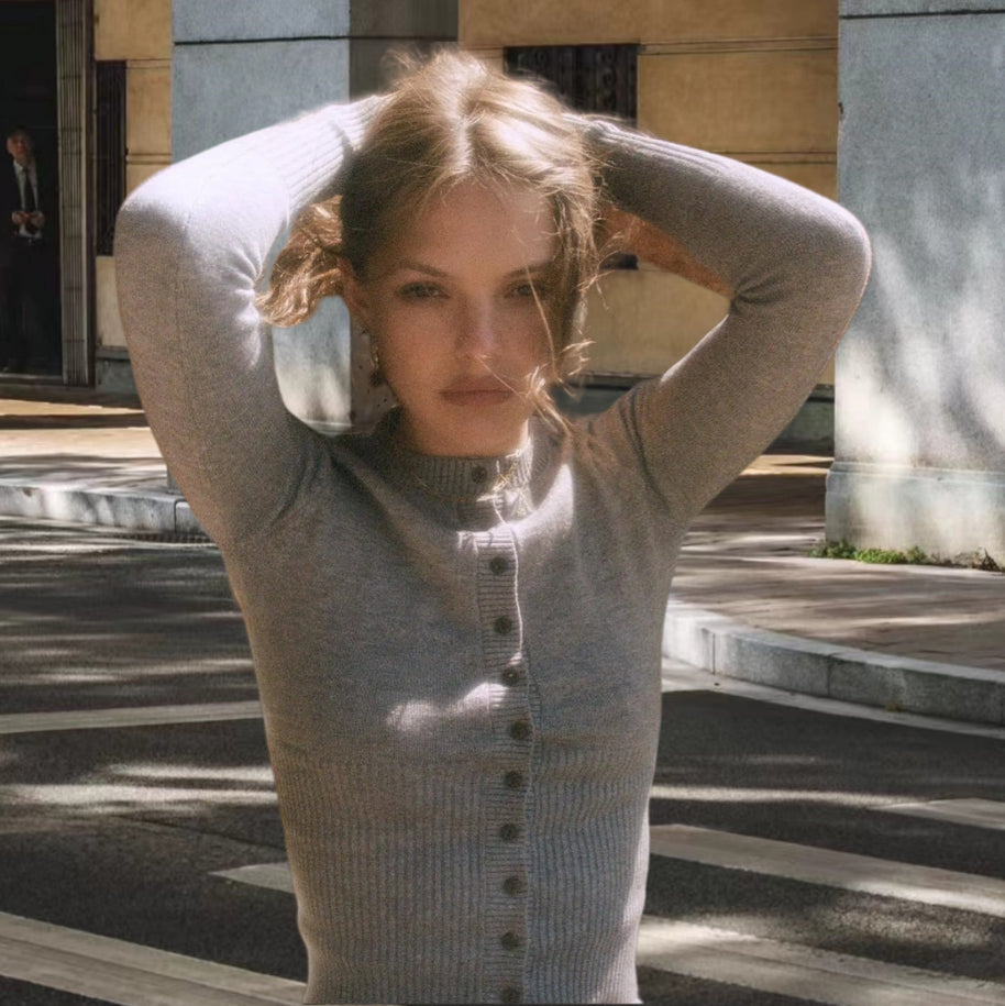 Damen Strick Set mit Knopfdetails und kurzem Schnitt WW