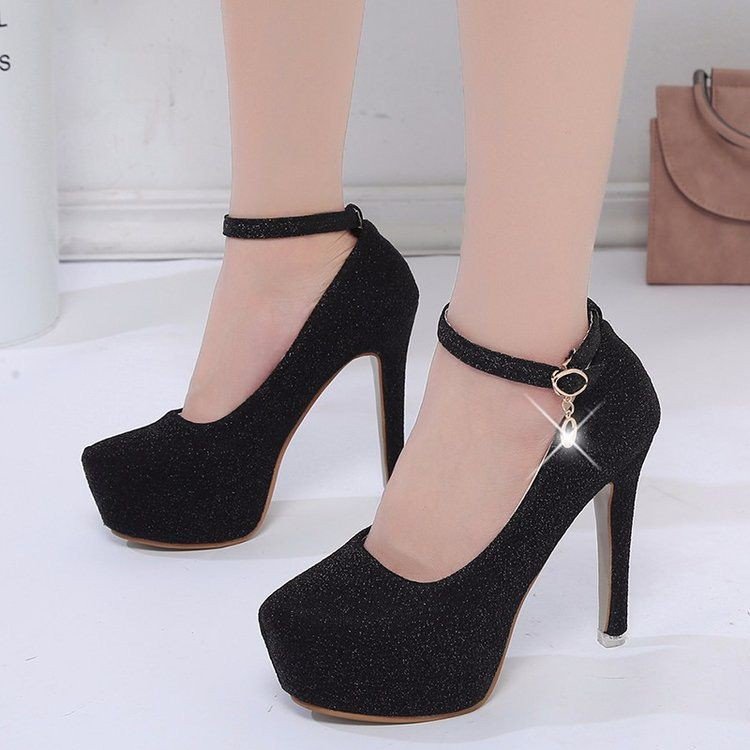 Damen Glitzernde Plateau-Pumps mit feinem Riemchen und elegantem Schmuckdetail W&W Mode