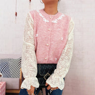 Damen Strickjacke mit romantischen Spitzendetails und eleganten Knopfverschlüssen WW