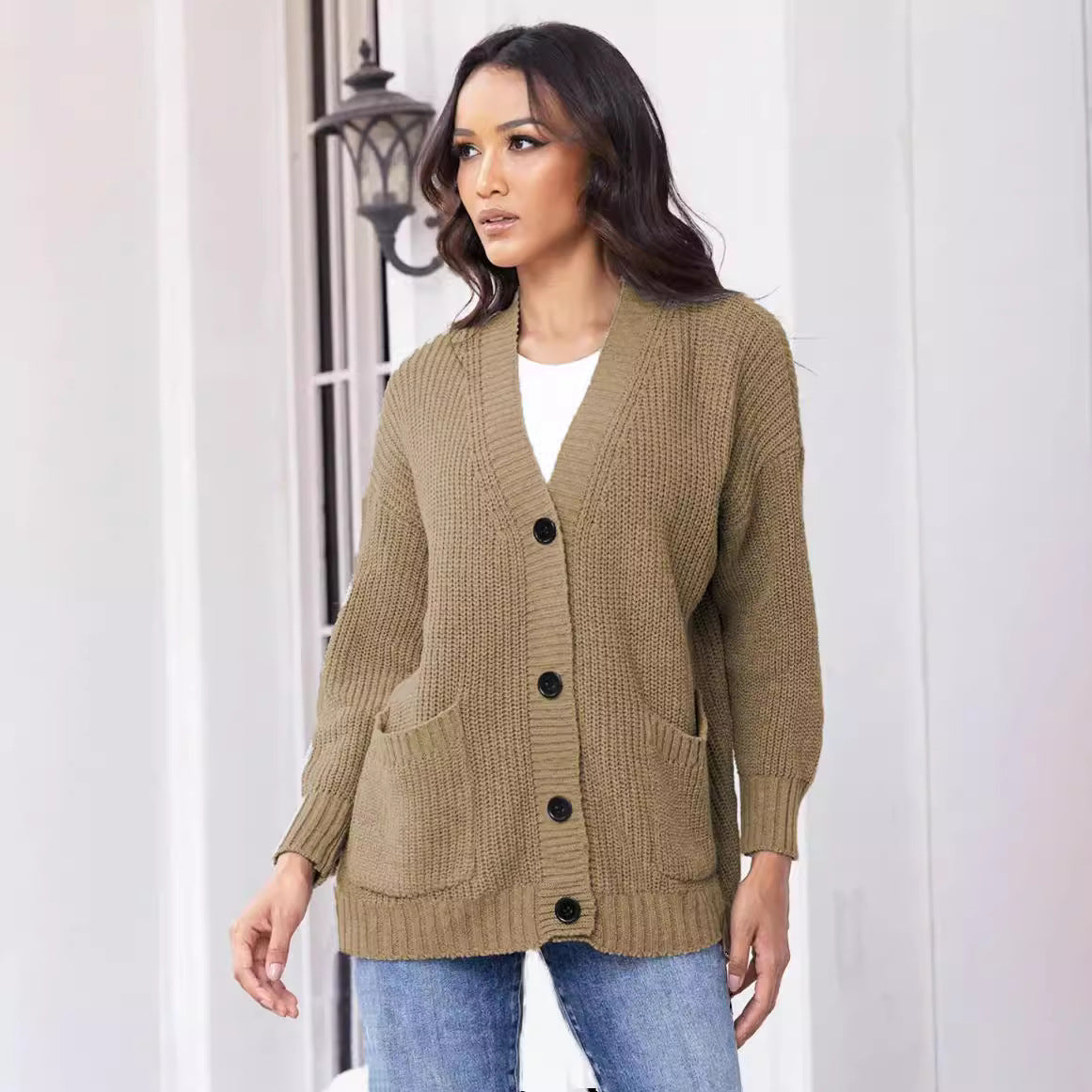 Damen Strickjacke mit großen Taschen und klassischem Knopfverschluss WW