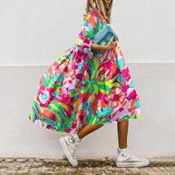 Damen Maxikleid mit blumenmotivierten Details und schwingendem Saum WW