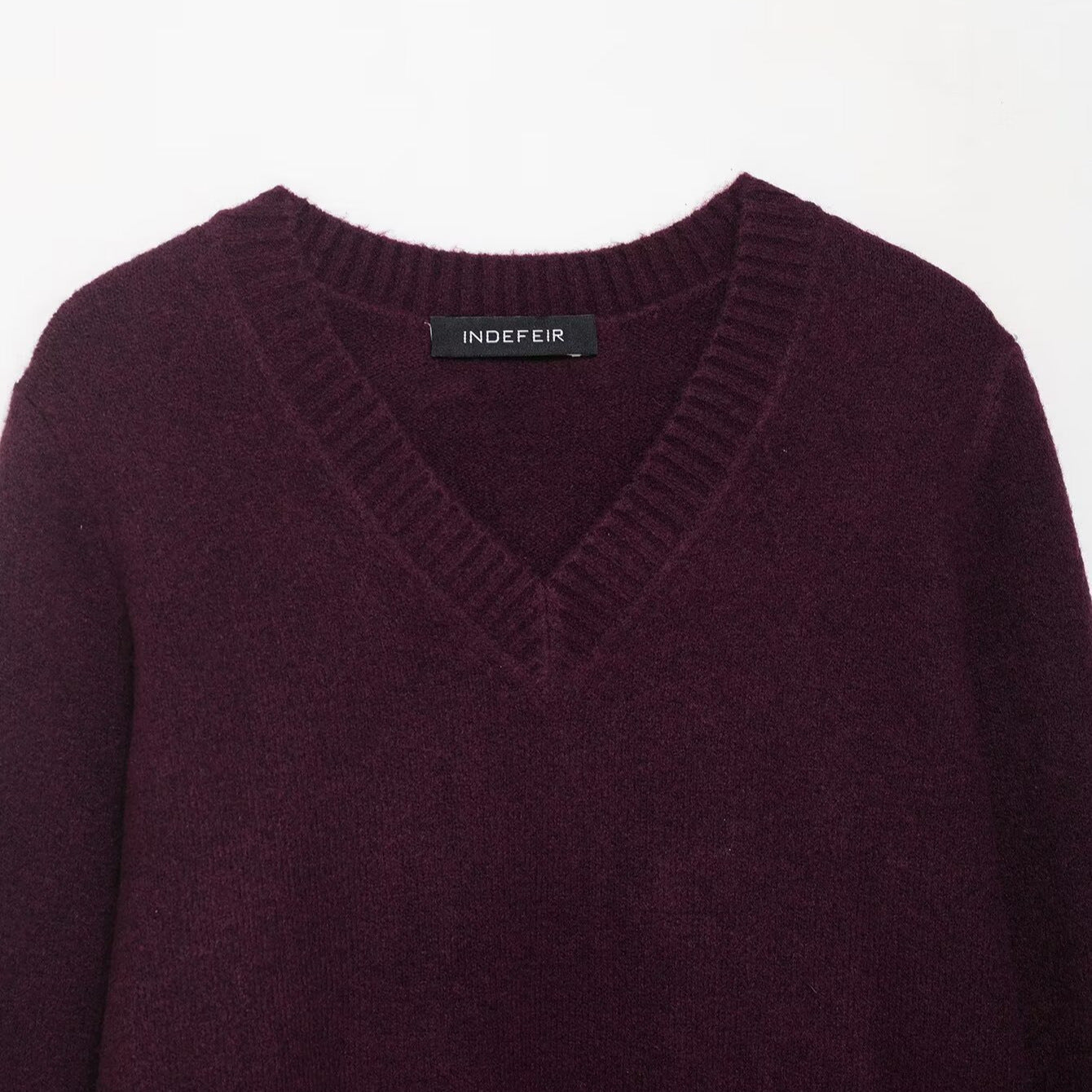 Damen Pullover mit V-Ausschnitt und weichem Material WW