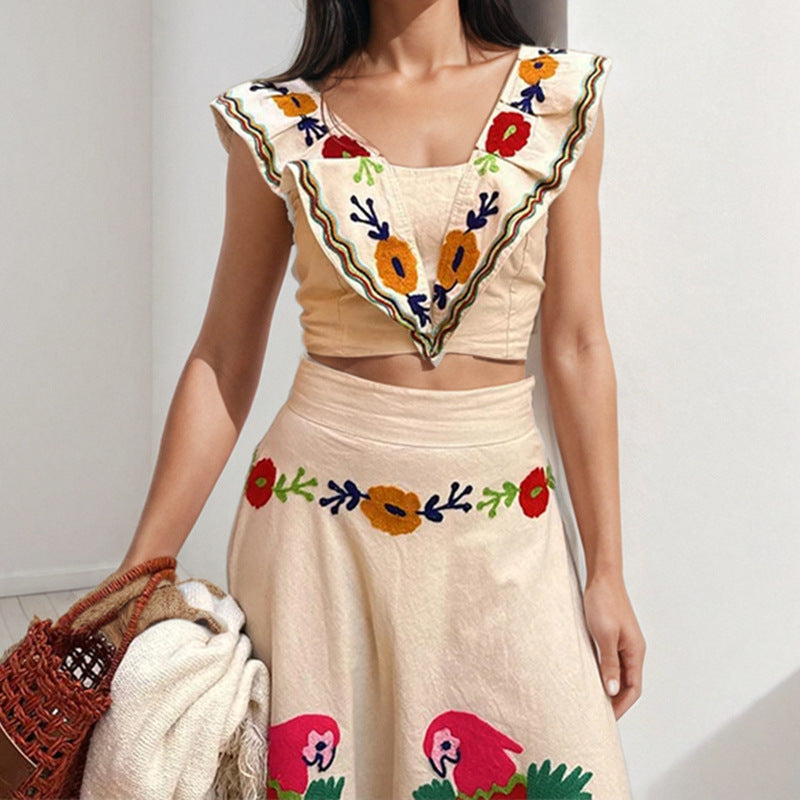 Damen Ethno-inspiriertes Maxikleid mit buntem Stickdesign und Volant WW