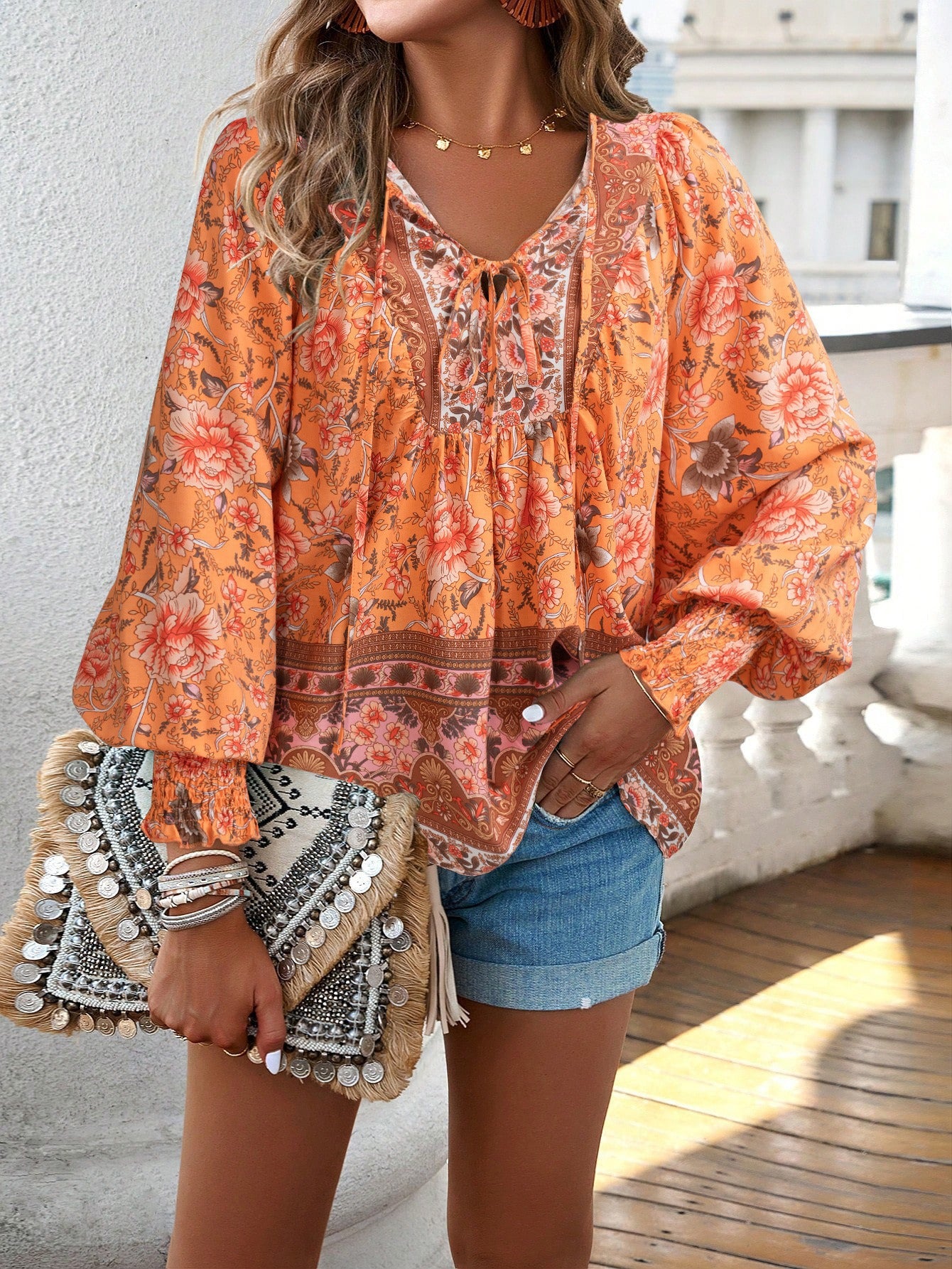 Damen Blusenshirt mit floralem Design und lässigem Schnitt WW