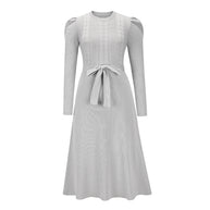 WW - Gestricktes Midikleid mit Rundhalsausschnitt
