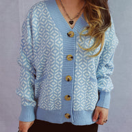 Damen Strickjacke mit geometrischem Muster und Knopfdetails WW