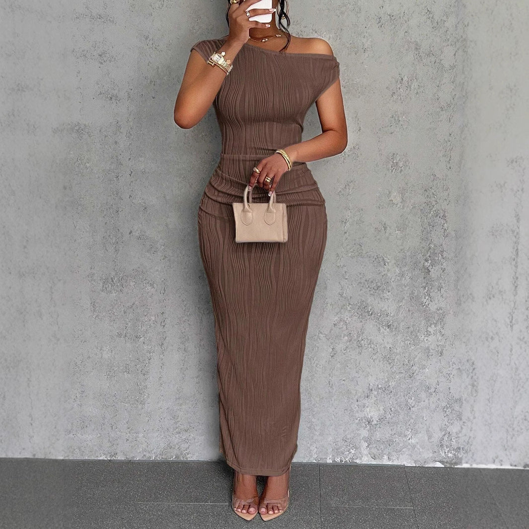 Damen Maxikleid mit asymmetrischem Schnitt und markanter Rippstruktur WW