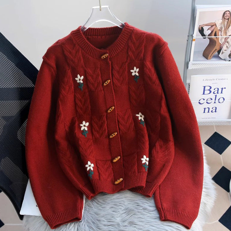 Damen Strickjacke mit floralem Zopfmuster und Holzknöpfen WW