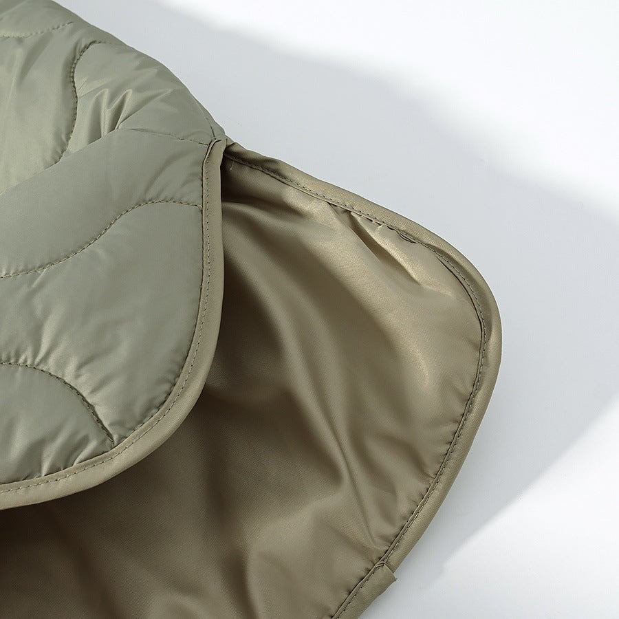 Damen Steppjacke mit Rundhalsausschnitt und Druckknopfverschluss WW