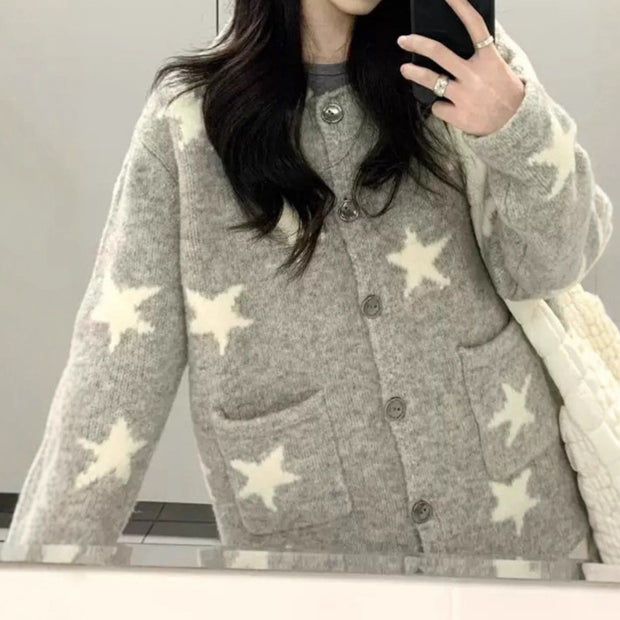 Damen Strickjacke mit Sternenmuster und praktischen Taschen WW