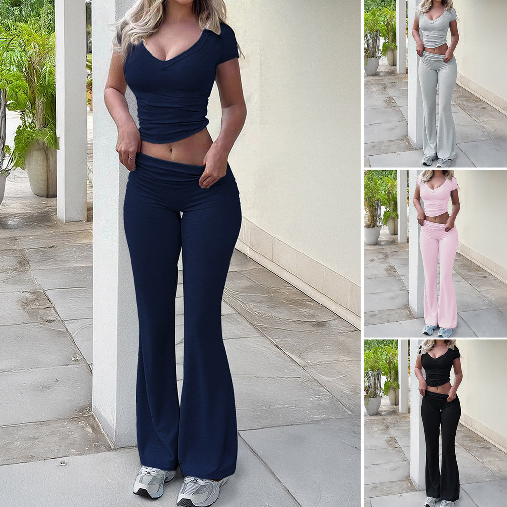 Damen Sport-Lounge-Set mit figurbetonendem Oberteil und eleganten Flared-Hosen WW