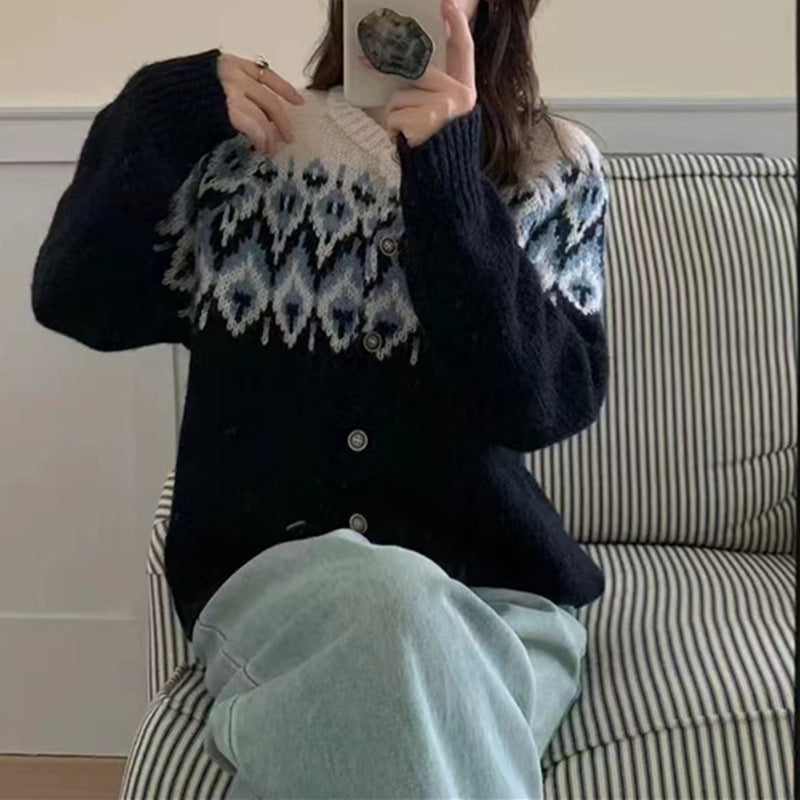 Damen Strickcardigan mit traditionellem Muster und Knopfdetails WW