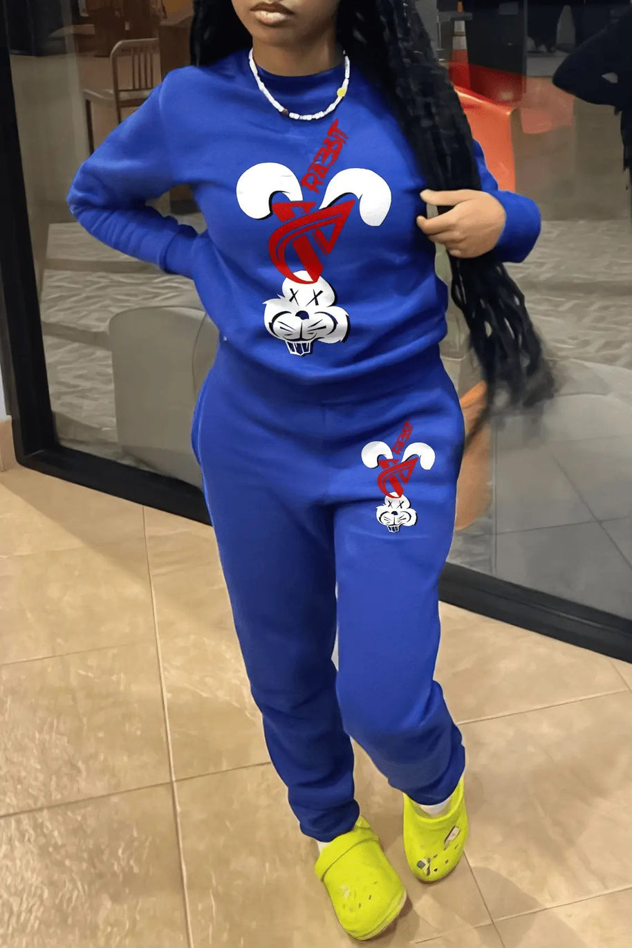 Damen Trainingsanzug mit modernem Bunny-Motiv WW