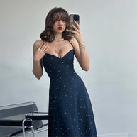 Damen Midikleid mit zarten Spaghetti-Trägern und punktuellem Design W&W