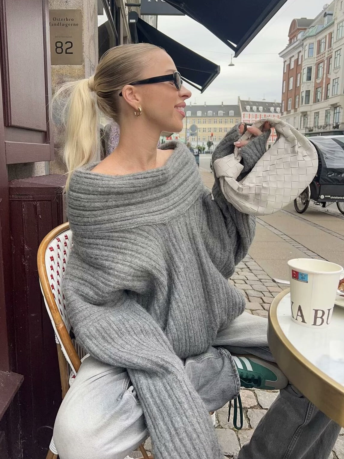 Damen Pullover mit weitem Rollkragen und strukturiertem Rippdesign WW