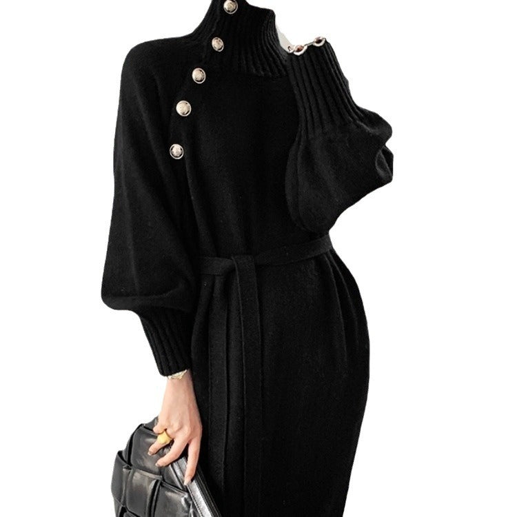 Damen Strickkleid mit hohem Kragen und dekorativen Knöpfen WW