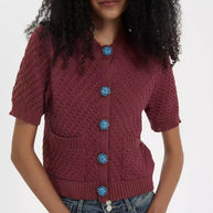 Damen Strickjacke mit aufwendigem Strukturmuster und dekorativen Knöpfen WW