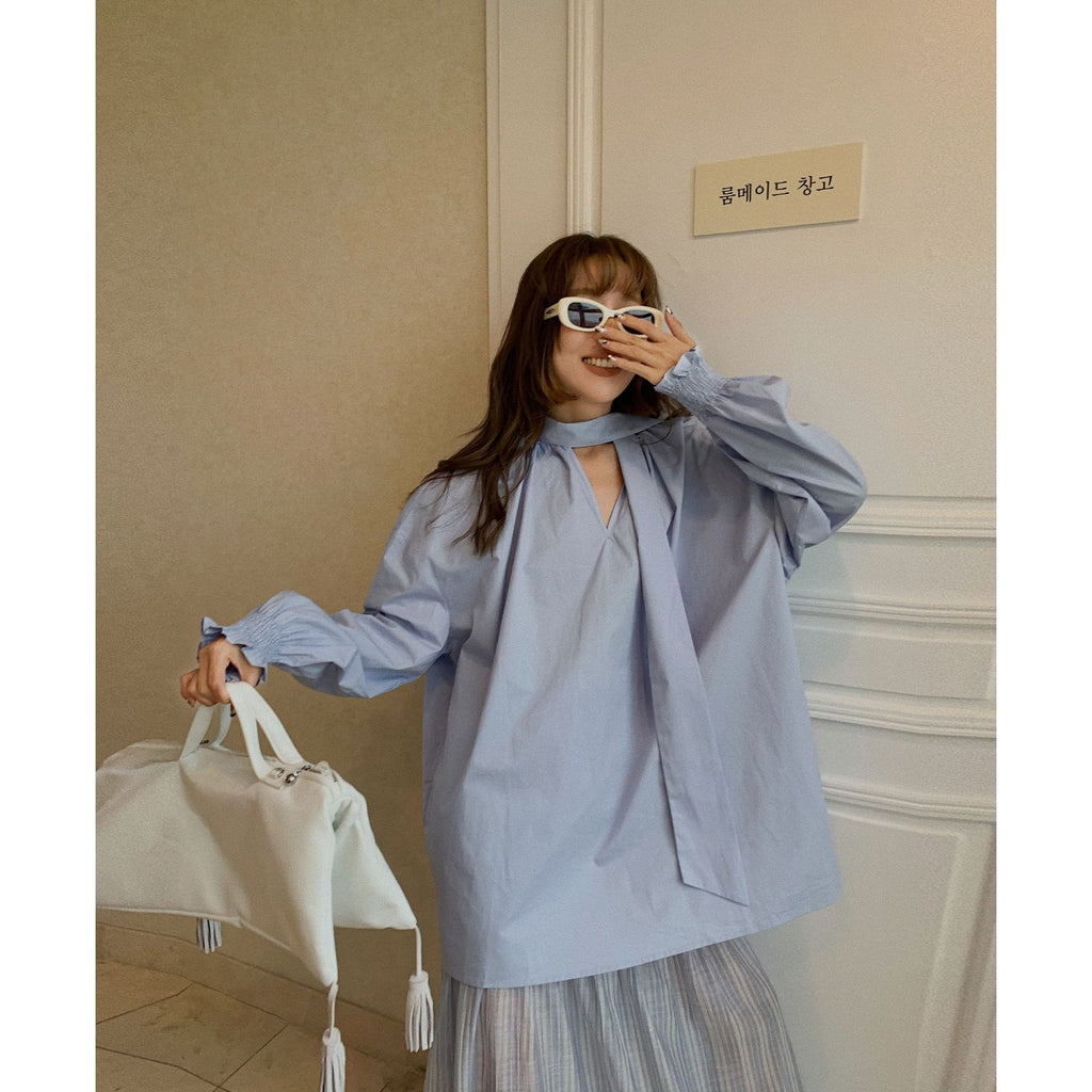 Damen Oversized Bluse mit durchgehendem Wickeldesign und eleganten Details WW