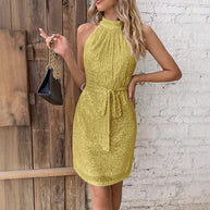 Damen Cocktailkleid mit plissiertem Design und schickem Bindegürtel WW