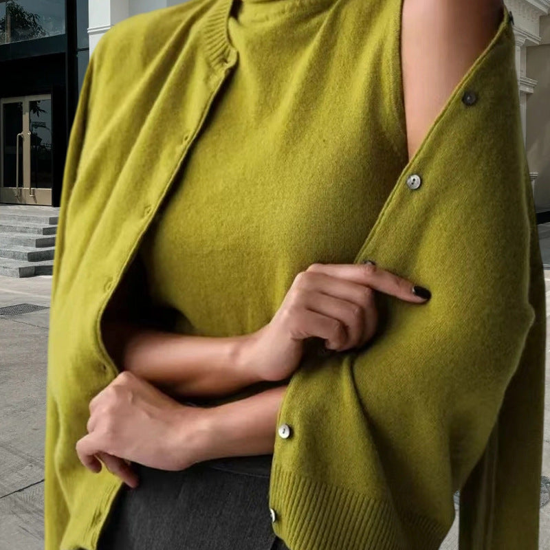 Damen Strickoberteil mit eleganter Knopfleiste und modernen Details WW