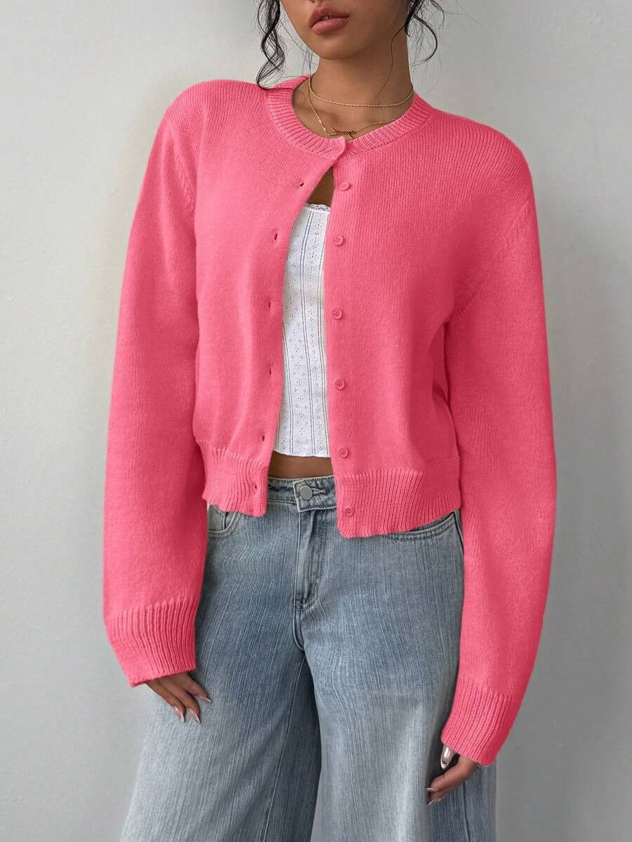 Damen Strickjacke mit Rundhalsausschnitt und Knopfleiste WW