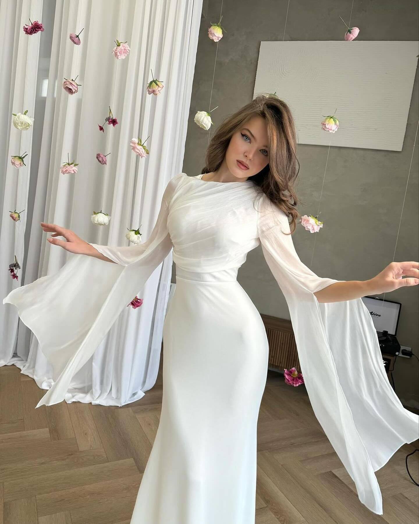 Damen Abendkleid mit eleganter Drapierung WW