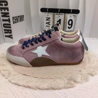 Damen Sneakers mit weichem Wildleder und modischen Details WW