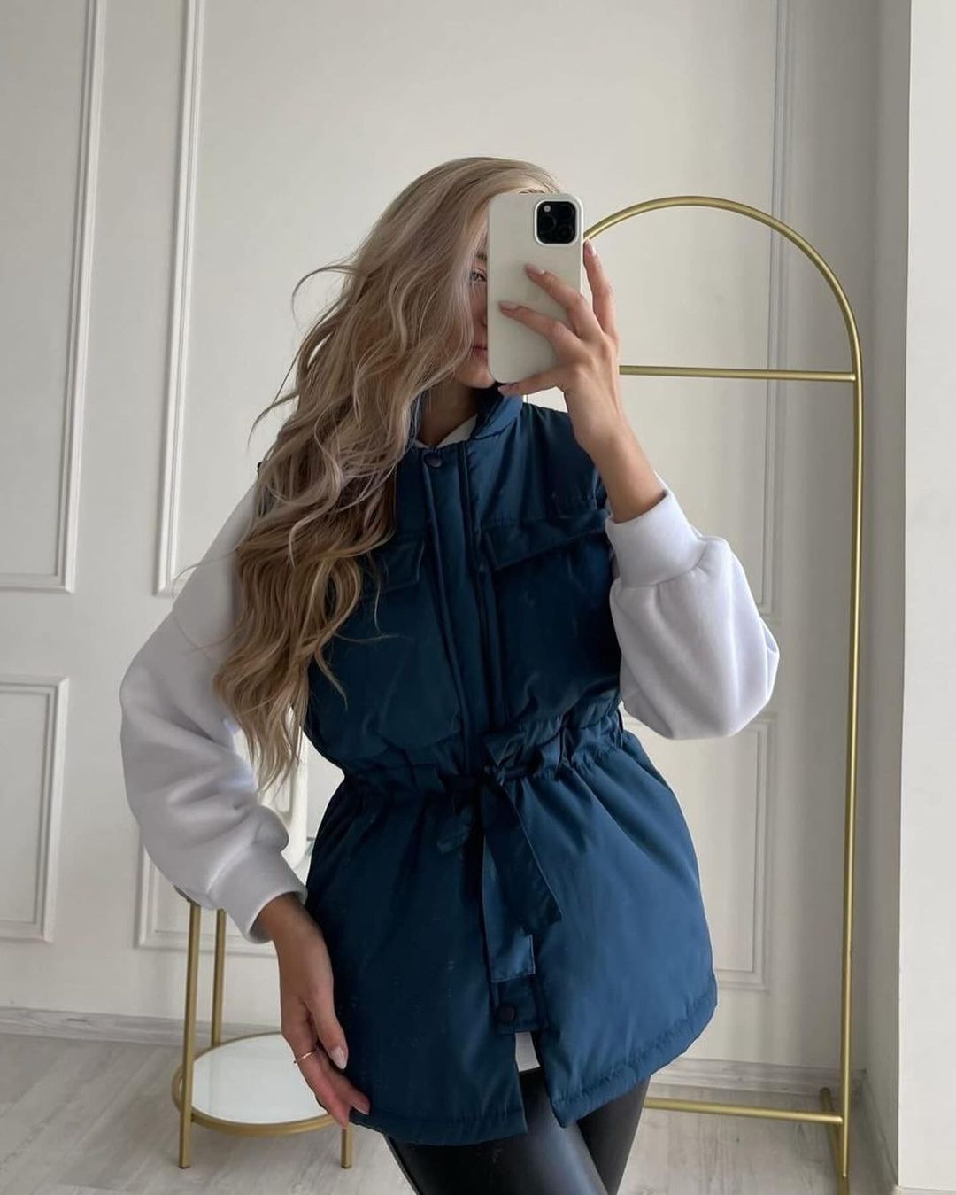 Damen sportliche Weste mit Kapuze und Taillenzug WW