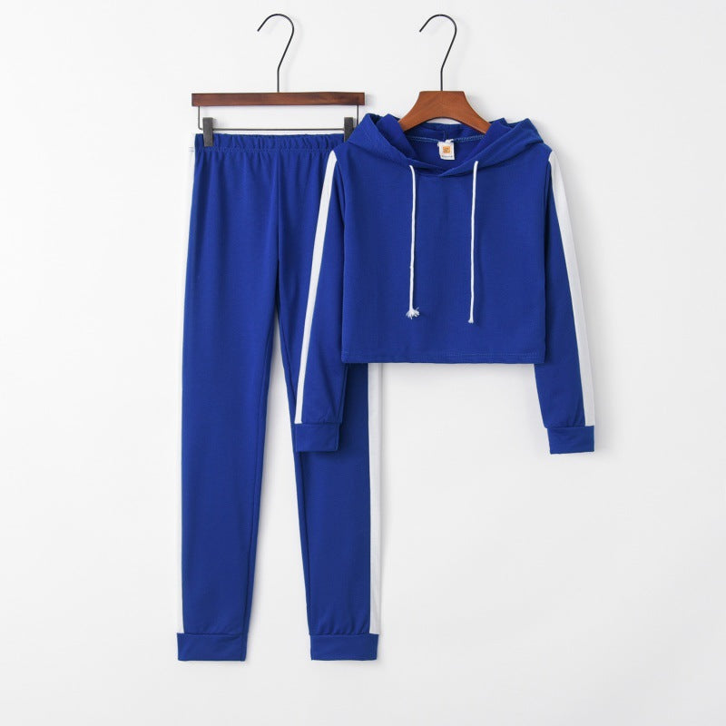Damen Sportliches Set mit cropped Hoodie und leggings WW