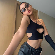 Damen asymmetrisches Crop-Top mit Cut-Out-Details und elegantem Design W&W
