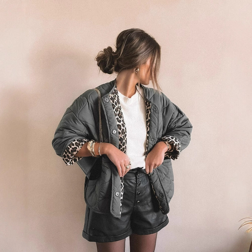 Damen Steppjacke im eleganten Design mit praktischem Knopfverschluss und seitlichen Taschen W&W Mode
