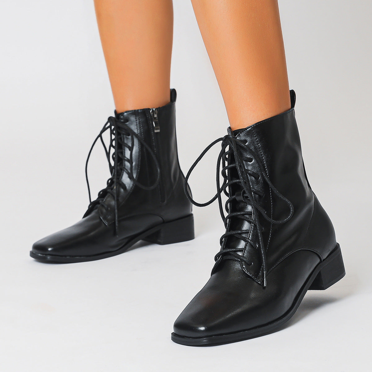 Damen Schnürstiefel im eleganten Design WW