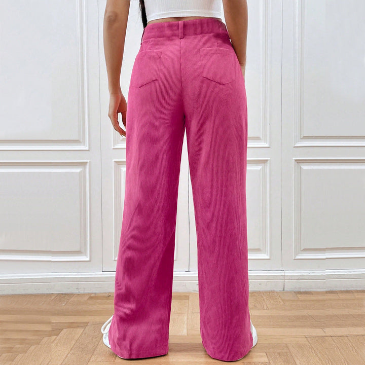 Damen Weit geschnittene Cordhose mit seitlichen Schlitzen W&W Mode