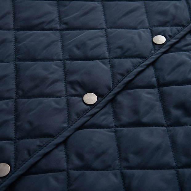 Damen Steppjacke aus weichem Material mit kontrastierendem Kragen und praktischen Taschen WW