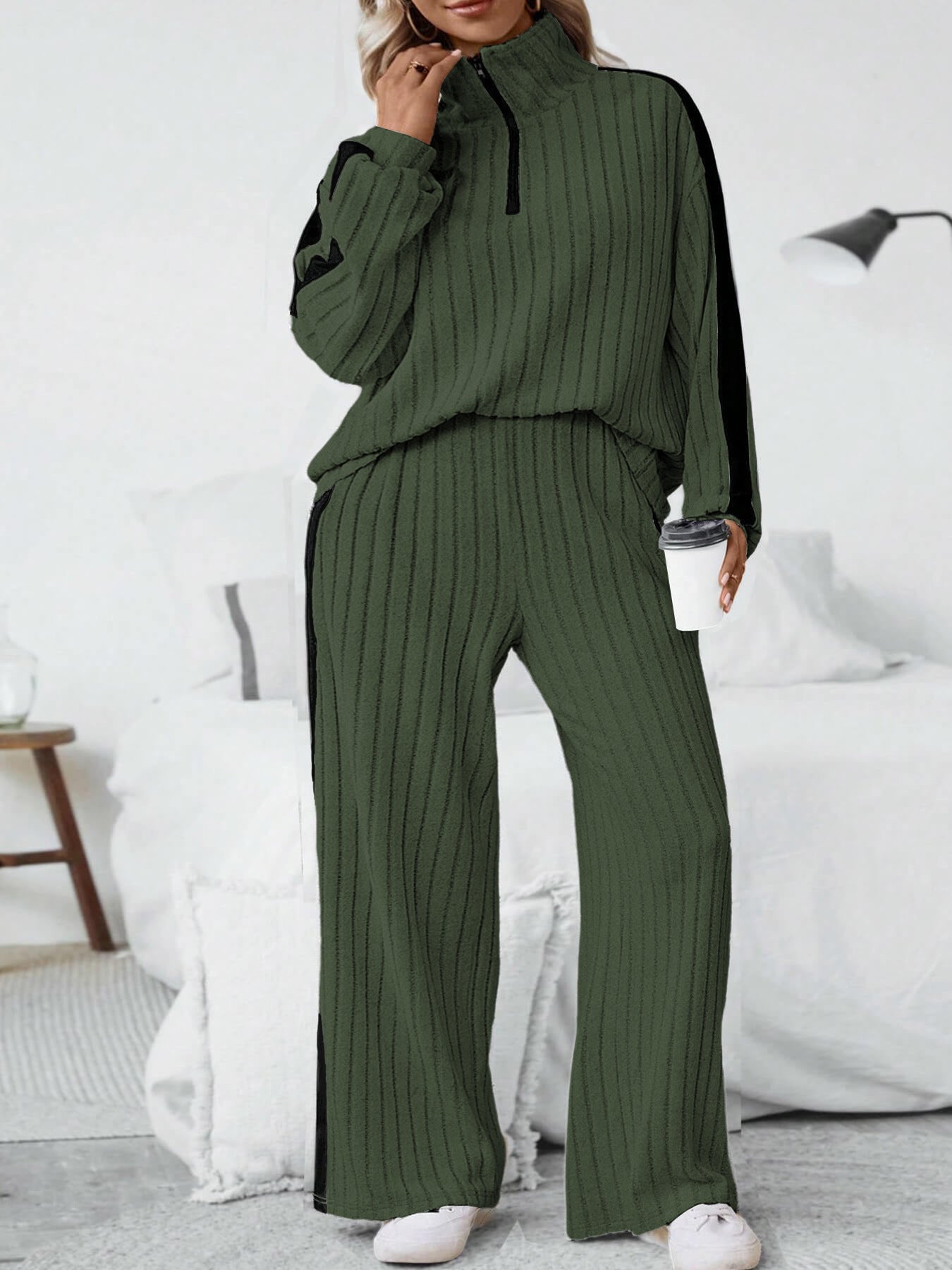 Damen bequemer Loungewear-Set mit strukturiertem Stoff und Halbzip WW