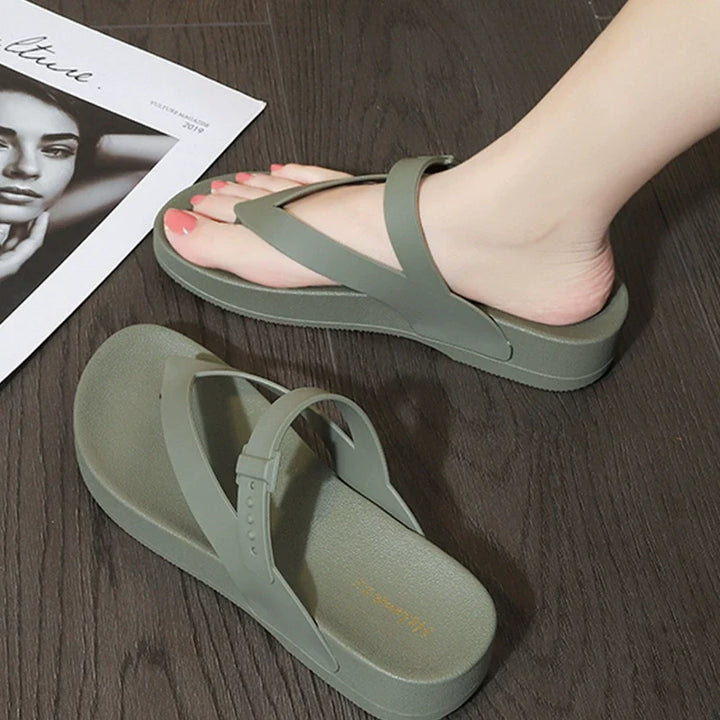 Sandalen | Stilvolle Zehentrenner-Sandalen für Frauen