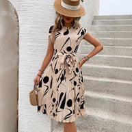 Damen Midikleid mit angesagtem geometrischem Mustermix und taillierbarem Gürtel WW