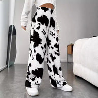 Damen Fleece-Hose im trendigen Kuhmuster WW