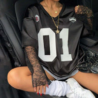 Damen Streetstyle Oversized T-Shirt mit Lace-Ärmeln WW