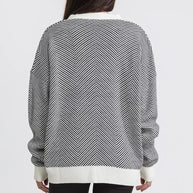 Damen Strickjacke mit Chevron-Muster und großen Knopfdetails WW