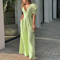 Damen Puffärmel Jumpsuit mit tiefem V-Ausschnitt und weiten Beinen WW