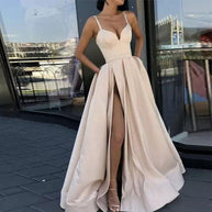 WW | Figurformendes einfarbiges Spaghettiträger-Train-Abend-Satin-Kleid