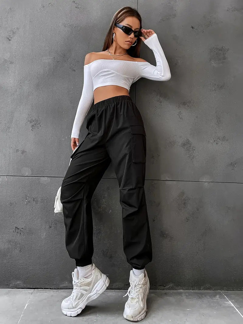 Damen Cargo-Hose mit elastischem Bund und praktischen Taschen W&W Mode