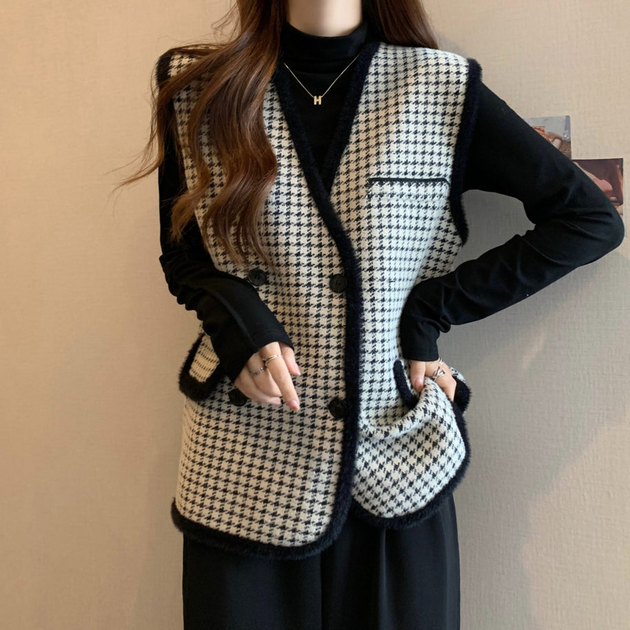 Damen Strickweste mit modischem Karomuster und praktischen Taschen WW