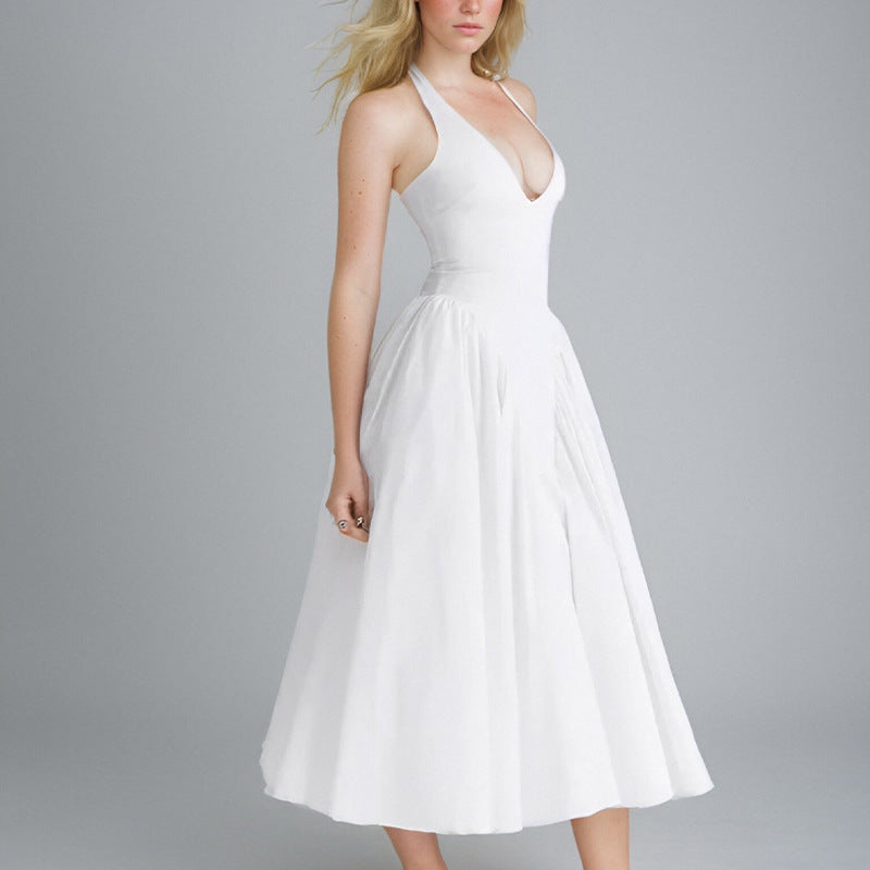 Damen Maxikleid mit tiefem V-Ausschnitt und fließendem Rock W&W Mode