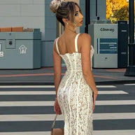 Damen Spitzen-Maxikleid mit verführerischem Design WW