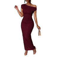Damen Maxikleid mit asymmetrischem Schnitt und markanter Rippstruktur WW