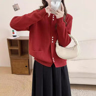 Damen Strickjacke mit eleganten Perlenknöpfen WW