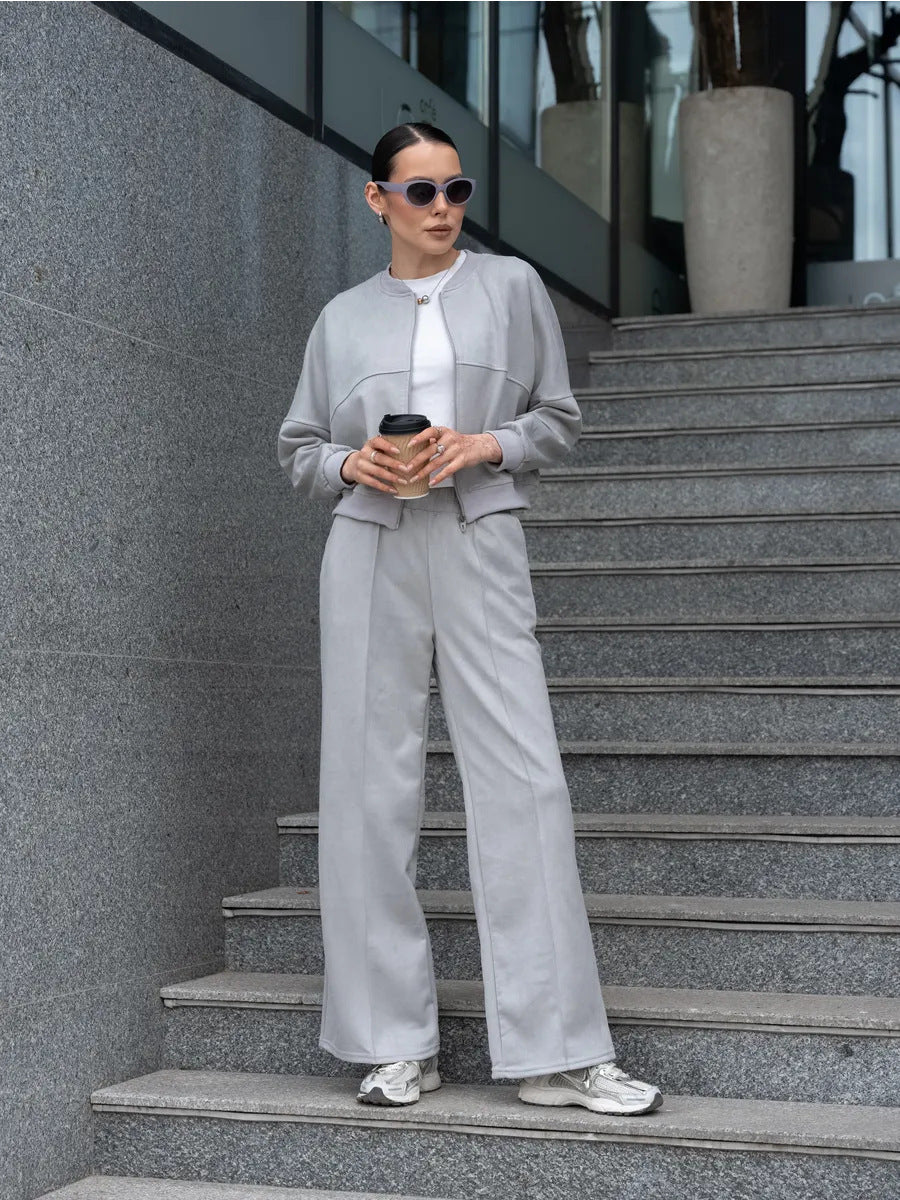 Damen Sportliche Freizeitjacke und weite Hose WW