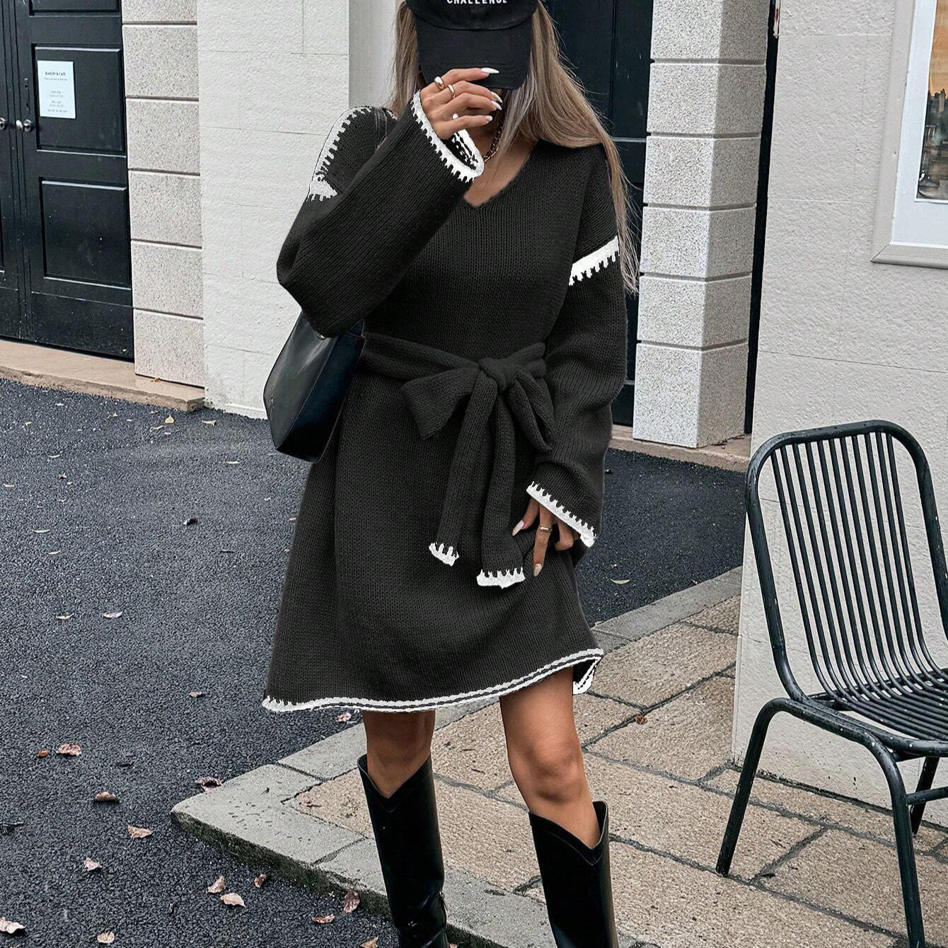 Damen Strickkleid mit Gürtel und V-Ausschnitt WW
